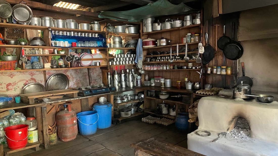 Ganesh Viewpoint's warm kitchen Pots, pans and thermoses in Langtang's kitchens