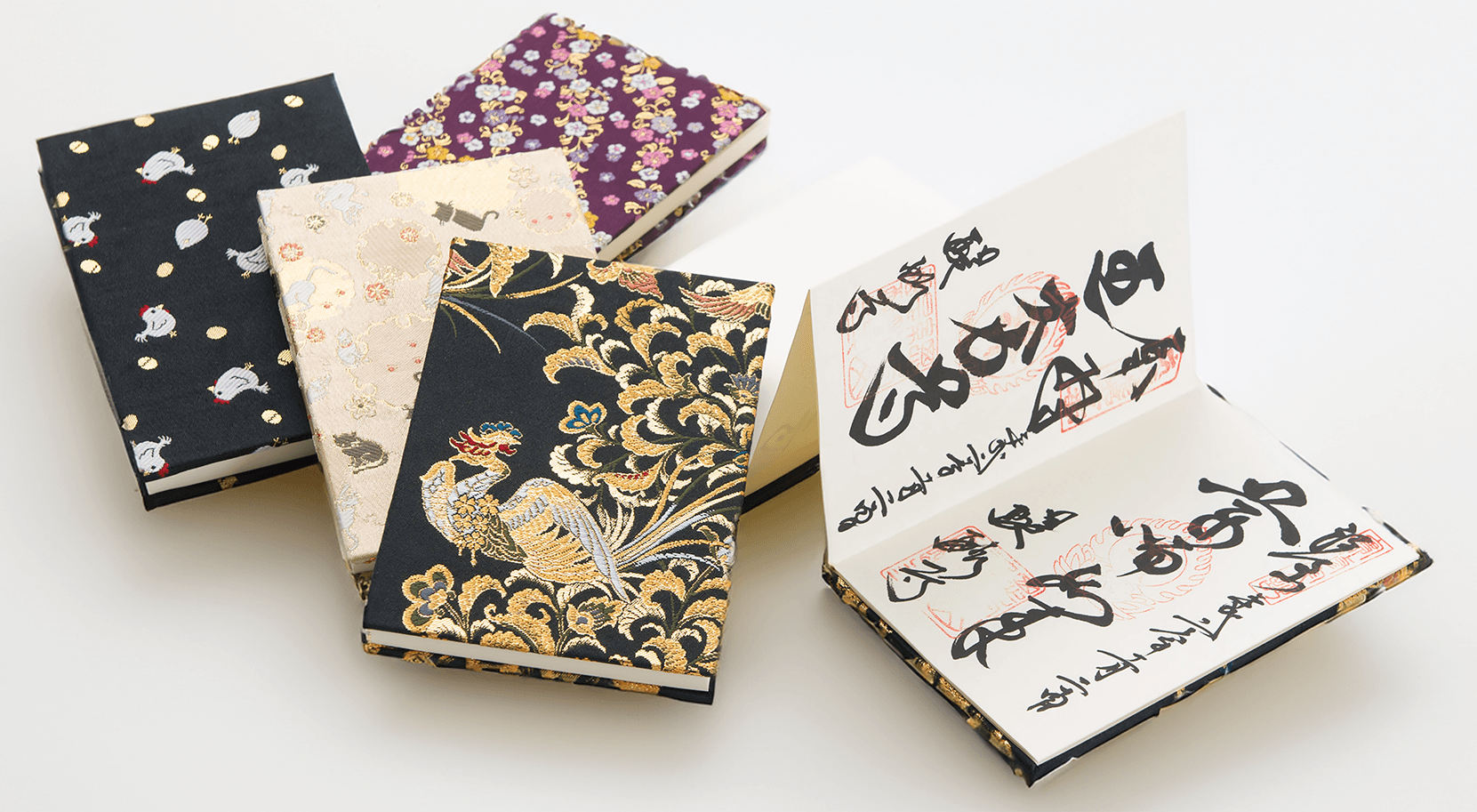 Multiple goshuinchos. Photo credit: reiseido.net/en/ image from the post